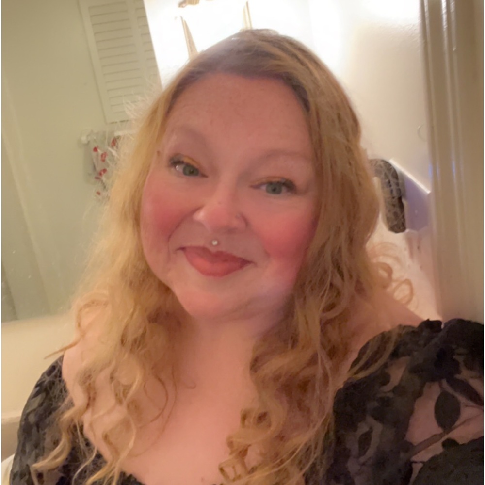 Meet your Posher, Stacy